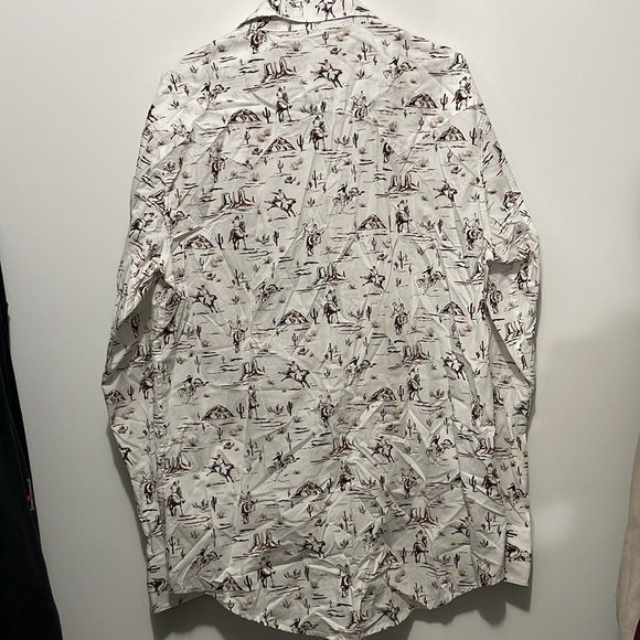 Men’s Long Sleeve Button Up Shirt - Picture 7 of 8